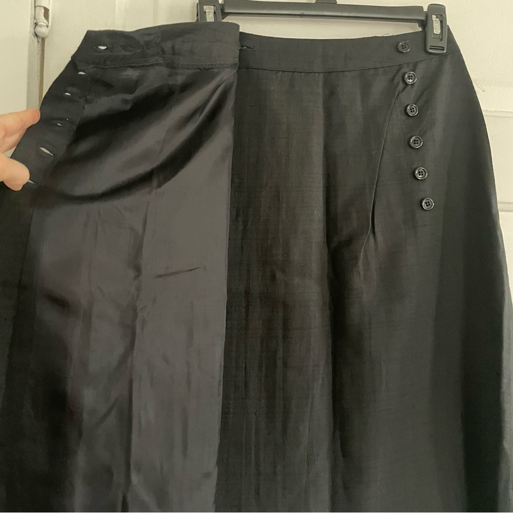 Vintage Pleated Black Midi Skirt - Picture 6 of 9